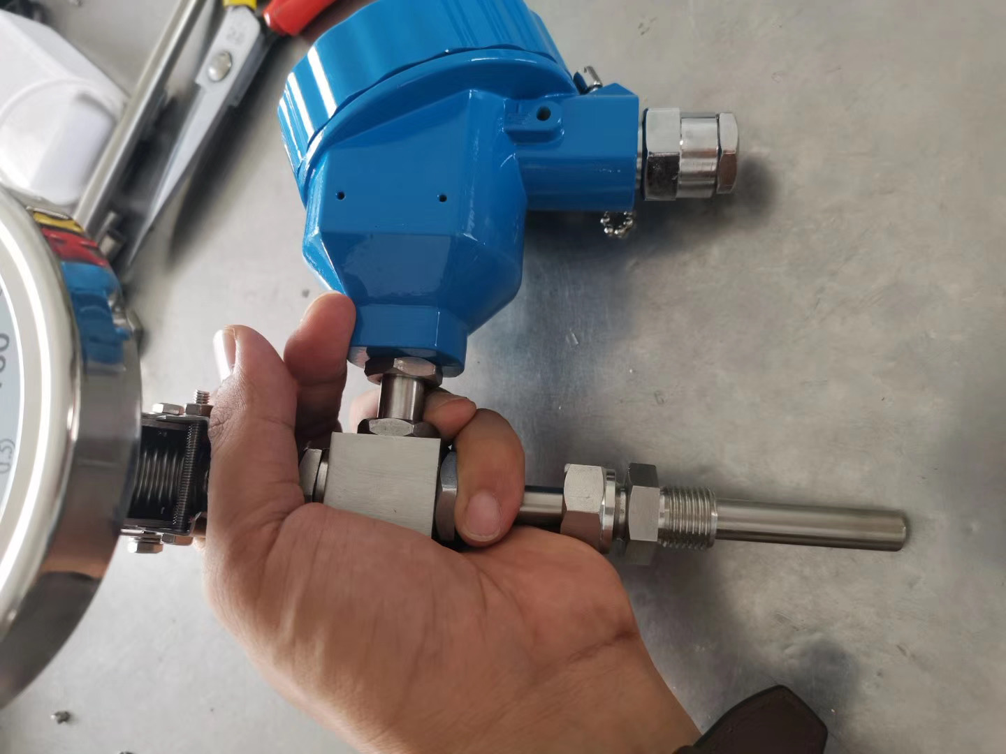 WSS-512带热电阻PT100温度变送器双金属温度计